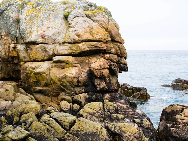Rock at coast of Gouffre gulf of English Channel — Stock Photo, Image