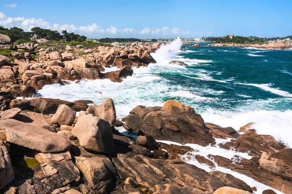 Vista della costa della Manica a Ploumanach — Foto Stock