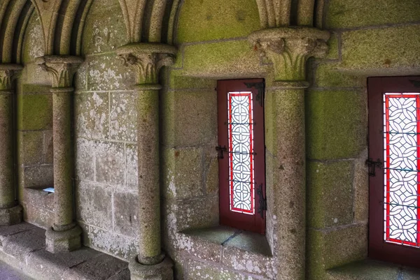 Ventanas en la Abadía de San Miguel — Foto de Stock