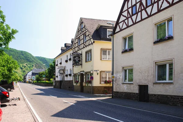 Moselstrasse street along Moselle wine route — Stock Photo, Image