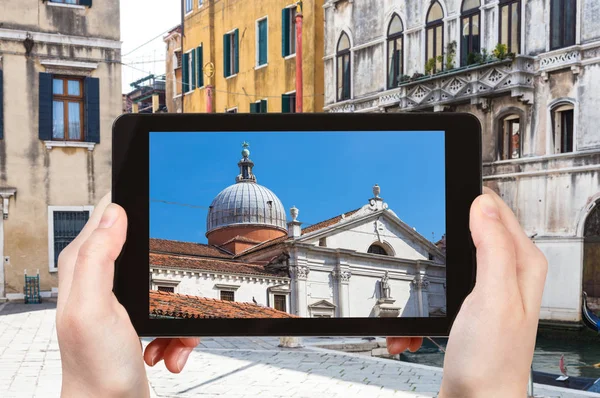 Fotografias turísticas Iglesia en Venecia ciudad — Foto de Stock