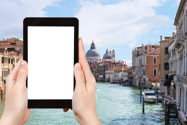 Tourist photograps Grand Canal in Venice city — Stock Photo, Image