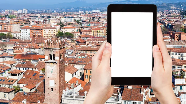 Tourist photographs above view of Verona city — Stock Photo, Image