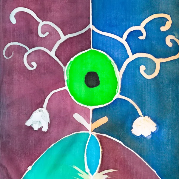Абстрактный цветочный узор на шелковом шарфе батик — стоковое фото