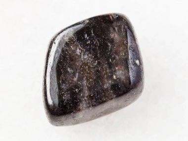 Beyaz parlak anthophyllite değerli taş