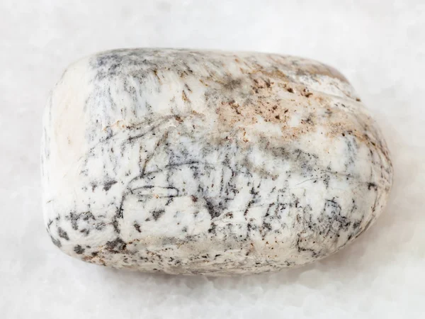 Piedras preciosas de albita tumbado en blanco — Foto de Stock