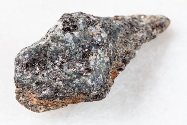 ham biotite nefelin siyenit taş üzerine beyaz