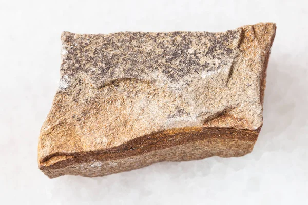 Pedra de arenito polimítica áspera em branco — Fotografia de Stock