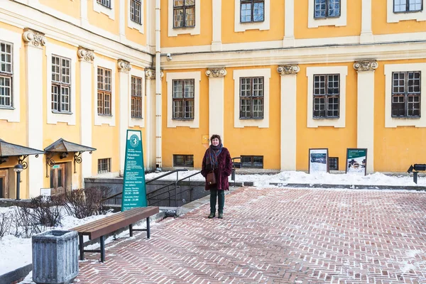 Wejście do Menshikov Palace w Sankt Petersburgu — Zdjęcie stockowe