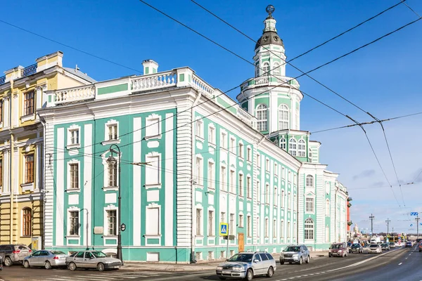 Edificio Kunstkamera en la ciudad de San Petersburgo —  Fotos de Stock