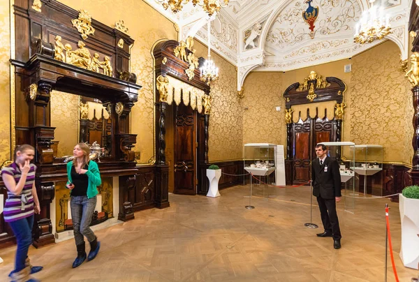 ファベルジェ シュバーロフ宮殿博物館の部屋 — ストック写真