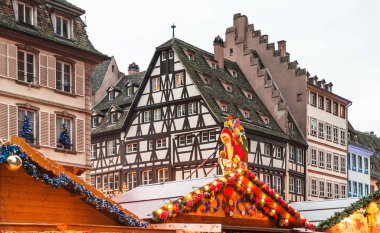 Festival pavyonlar ve Strazburg eski evleri