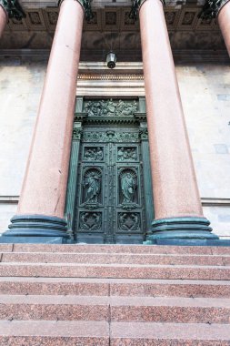 Açık Güney kapısı, Saint Isaac's Cathedral