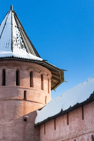 Torre e parede do mosteiro de Santo Eutímio — Fotografia de Stock