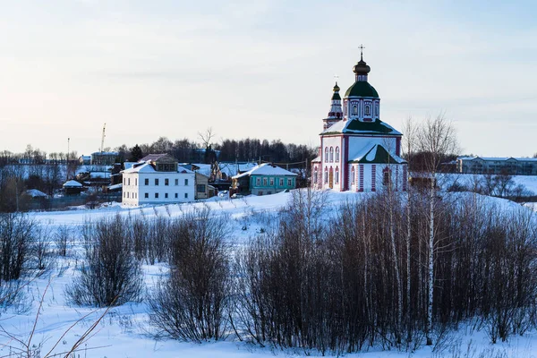 Eglise d'Elie le Prophète sur la colline d'Ivanovo — Photo