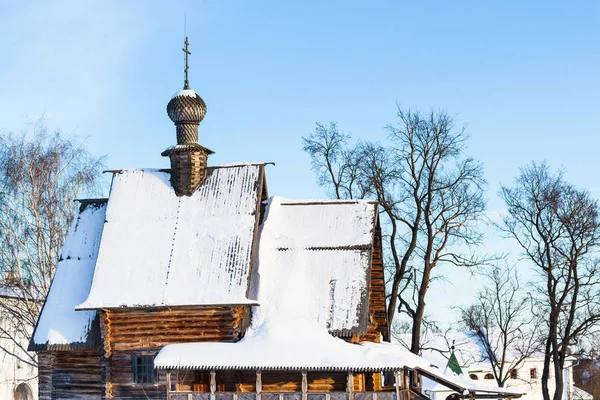 Nézd, fából készült templom a Szent Miklós-Suzdal — Stock Fotó