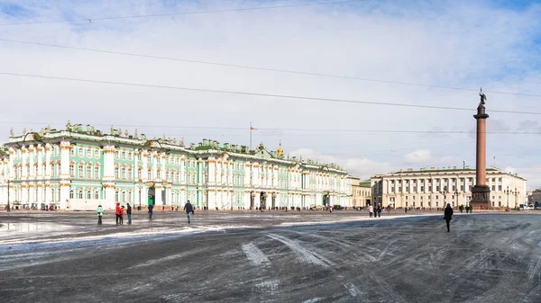 Panoramatický výhled na náměstí v St Petersburg — Stock fotografie