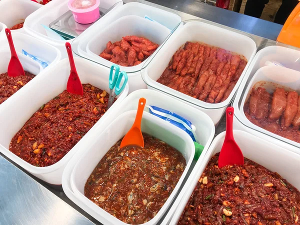 Banchan picante de pescado y marisco en Sokcho —  Fotos de Stock