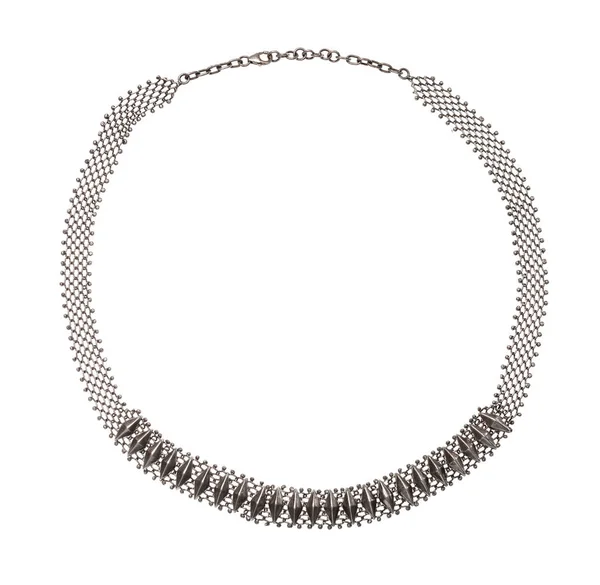 Серебро ожерелье в стиле модерн изолированы — стоковое фото