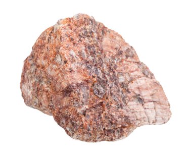 Çiğ pembe granit kayalar beyaza izole edilmiş.