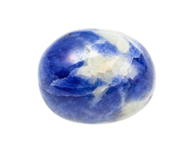 Lazurit (lapis) mücevher taşı beyaz üzerine izole
