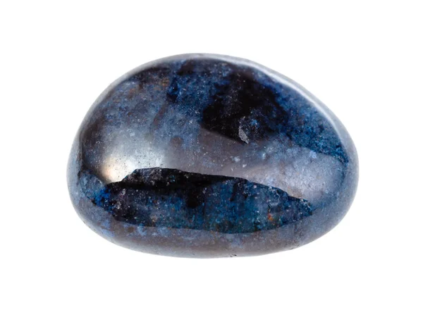 Катанный драгоценный камень Дюмортиерит, изолированный на белом — стоковое фото