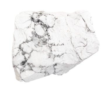 Çiğ Howlite kayası beyazda izole edilmiş.