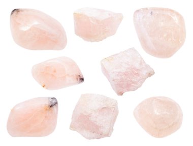Beyaz arka planda izole edilmiş çeşitli Morganit (Vorobyevite, Pembe Beryl) değerli taşları