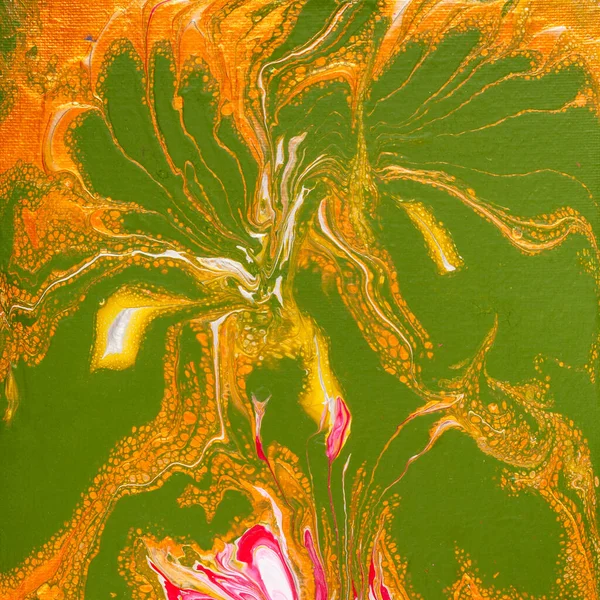 Абстрактная Живопись Струящимися Желтыми Зелеными Акриловыми Красками — стоковое фото