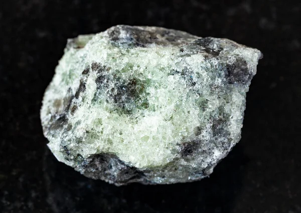 Primer Plano Muestra Mineral Natural Colección Geológica Áspero Sacaroidal Apatite —  Fotos de Stock