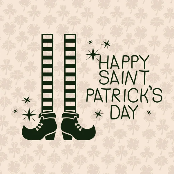 Cartel feliz día patricks santo con piernas de duende con calcetines a rayas en silueta de color verde con patrón de fondo de tréboles — Vector de stock