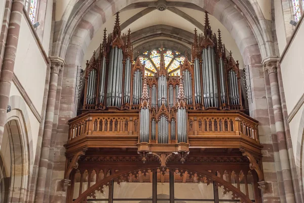 St. Pierre kyrkan i Obernai, Frankrike — Stockfoto