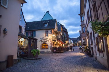 Merkezi kare şehirde riquewihr, Fransa