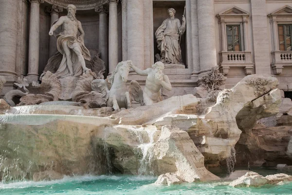 Fontana Di Trevi — Stock Photo, Image