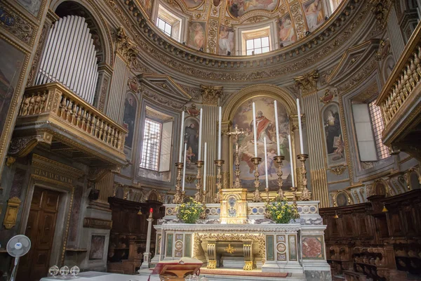 San Marcello al Corson kirkko Roomassa — kuvapankkivalokuva