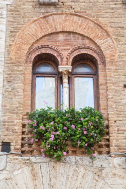 Güzel San Gimignano pencerede