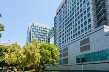 Adobe Şirketi, San Jose şehir merkezindeki merkez, Güney San Francisco körfez bölgesi, Silikon Vadisi