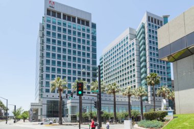 Adobe Şirketi, San Jose şehir merkezindeki merkez, Güney San Francisco körfez bölgesi, Silikon Vadisi