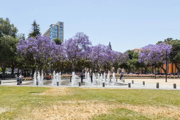 Plaza de Cesar Chavez, 1993 yılında Cesar Chavez 'in adını alan San Jose, Kaliforniya' daki küçük bir park..