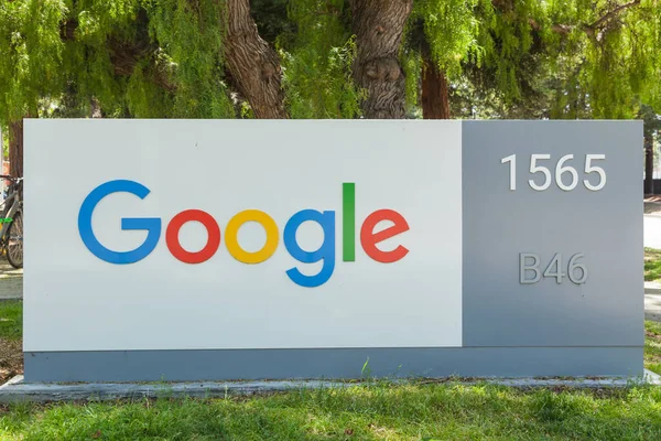 Google Sign Google Mountain View Campus Building 1565 Charleston Road — Stock Photo, Image
