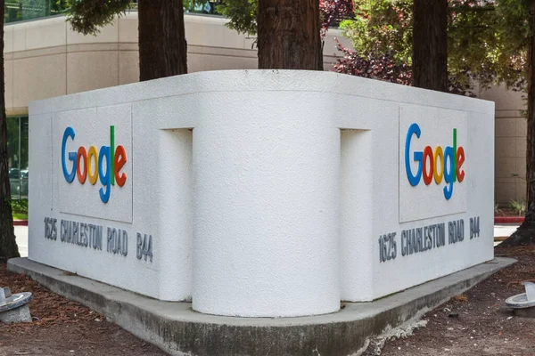 Google Sign Google Mountain View Campus Building 1565 Charleston Road — Stock Photo, Image