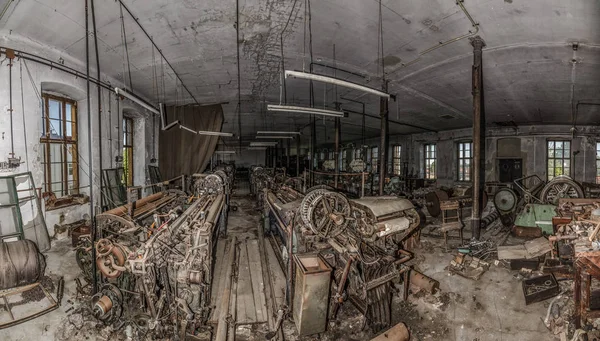 Przędzenia opuszczone fabryki panorama — Zdjęcie stockowe