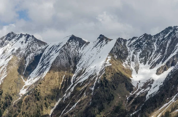 Hory s kaňony — Stock fotografie