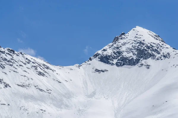 Vysoké hory s lavinami — Stock fotografie