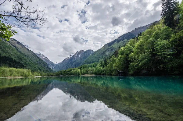 Lake with reflection — Stock Photo, Image