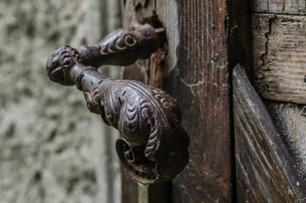 Türklinke am Schloss — Stockfoto