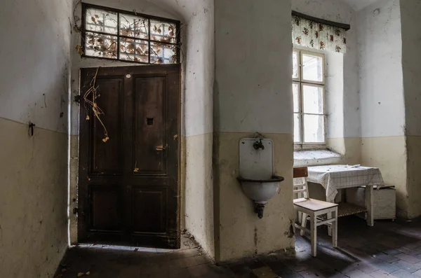 Zimmer im alten Haus — Stockfoto