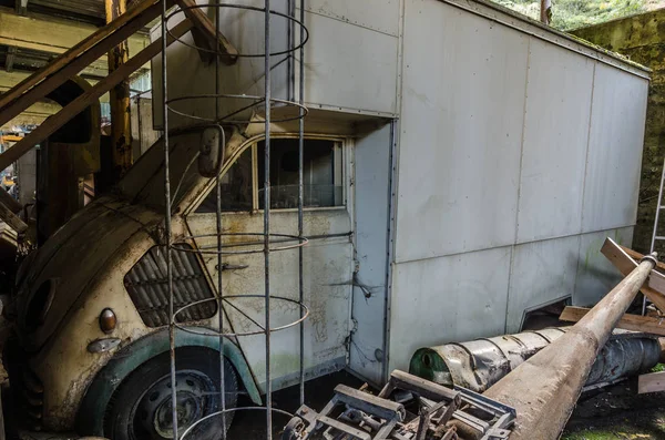 Old transport in hall — Stock Photo, Image