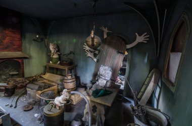 Eğlence Parkı bebek tiyatro