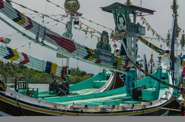 Perahu berwarna-warni close seup melihat — Stok Foto